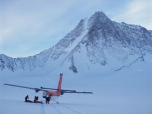 Twin Otter lands on Patton glacier below Mt. Tyree